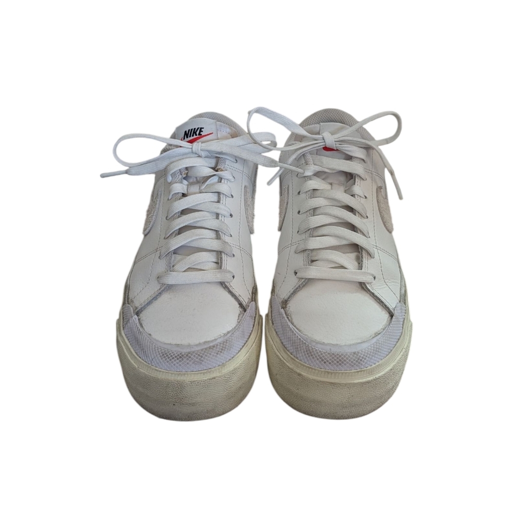 Nike White Sneakers Low-Top Suede